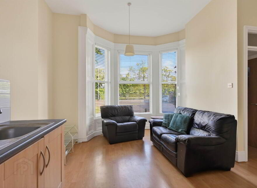 Apt 2, 221 Belmont Road, Belfast, BT4 2AH