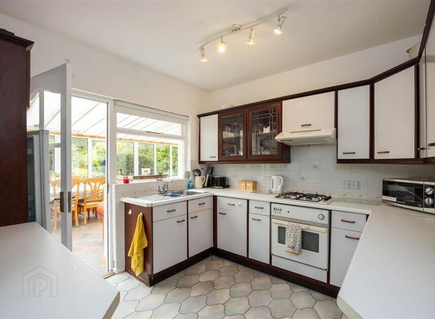 5 Killard Avenue, Downpatrick, BT30 6LA