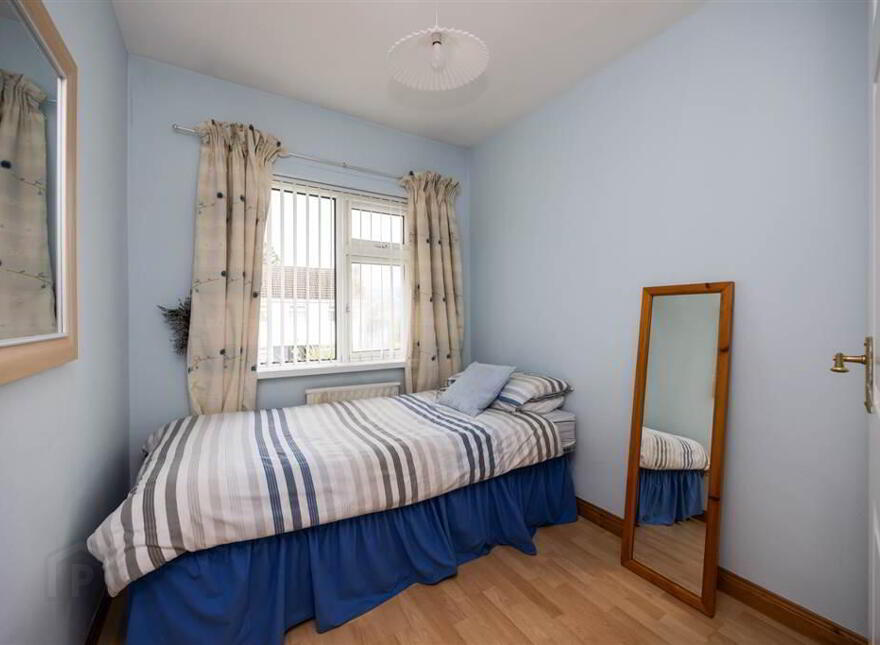 5 Killard Avenue, Downpatrick, BT30 6LA