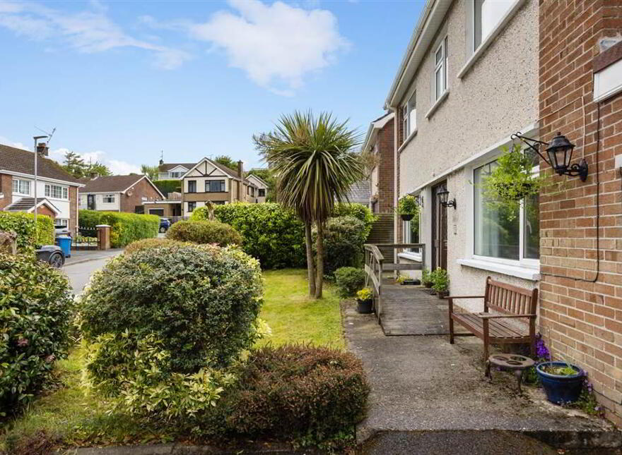 5 Killard Avenue, Downpatrick, BT30 6LA
