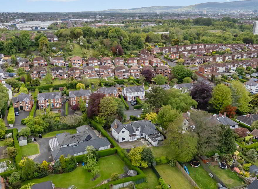 148 Sandown Road, Ballyhackamore, Belfast, BT5 6GX