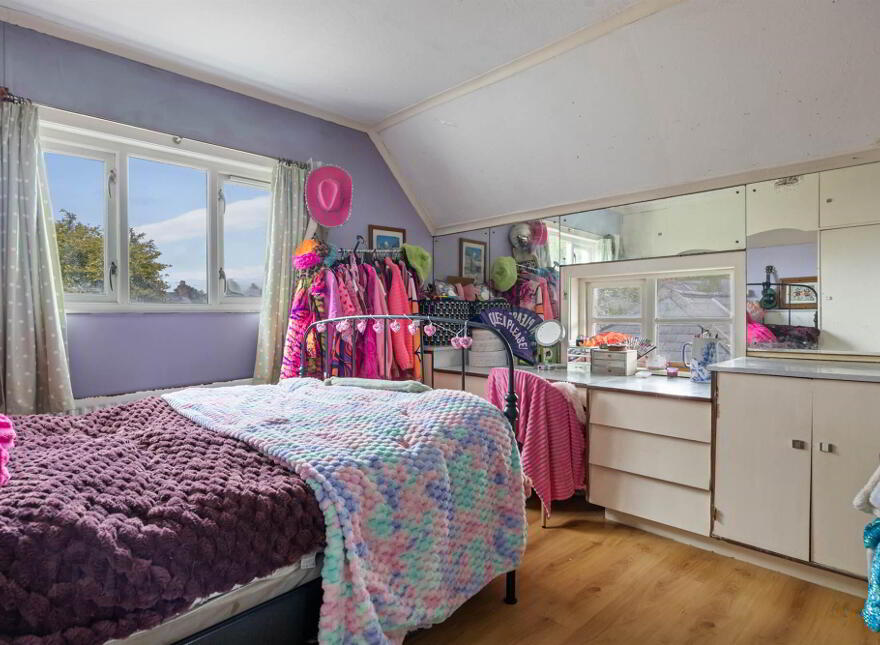 148 Sandown Road, Ballyhackamore, Belfast, BT5 6GX