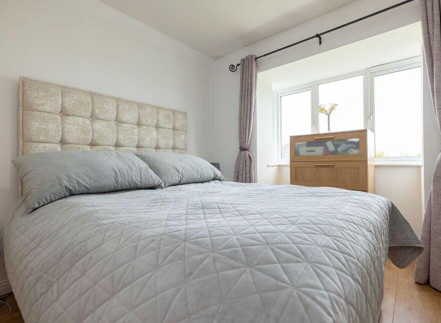 21 The Drive, Lakepoint Park, Mullingar, N91A4Y6