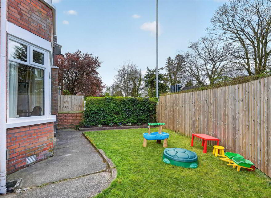 247 Belmont Road, Belfast, BT4 2AH