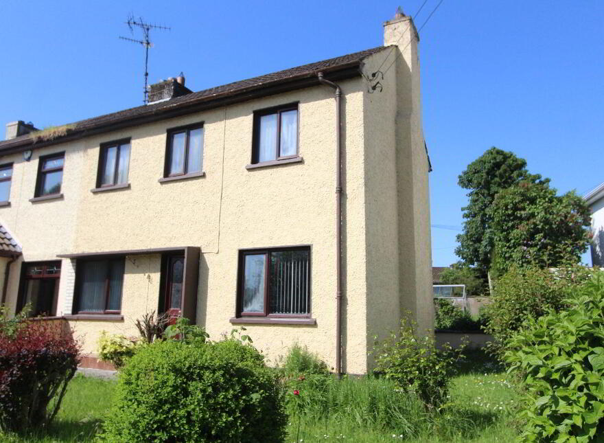 40 The Crescent, Castleblayney, A75A213