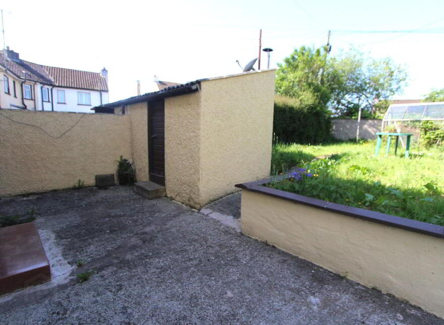 40 The Crescent, Castleblayney, A75A213