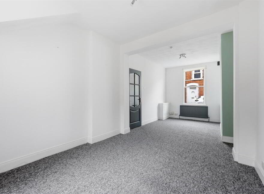 9 Mcmaster Street, Belfast, BT5 4HP