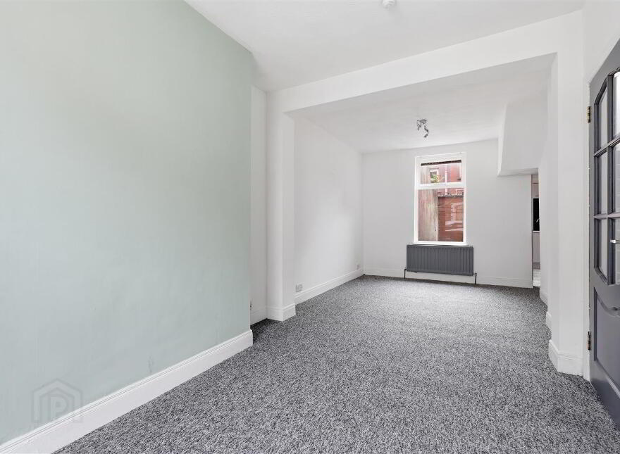 9 Mcmaster Street, Belfast, BT5 4HP