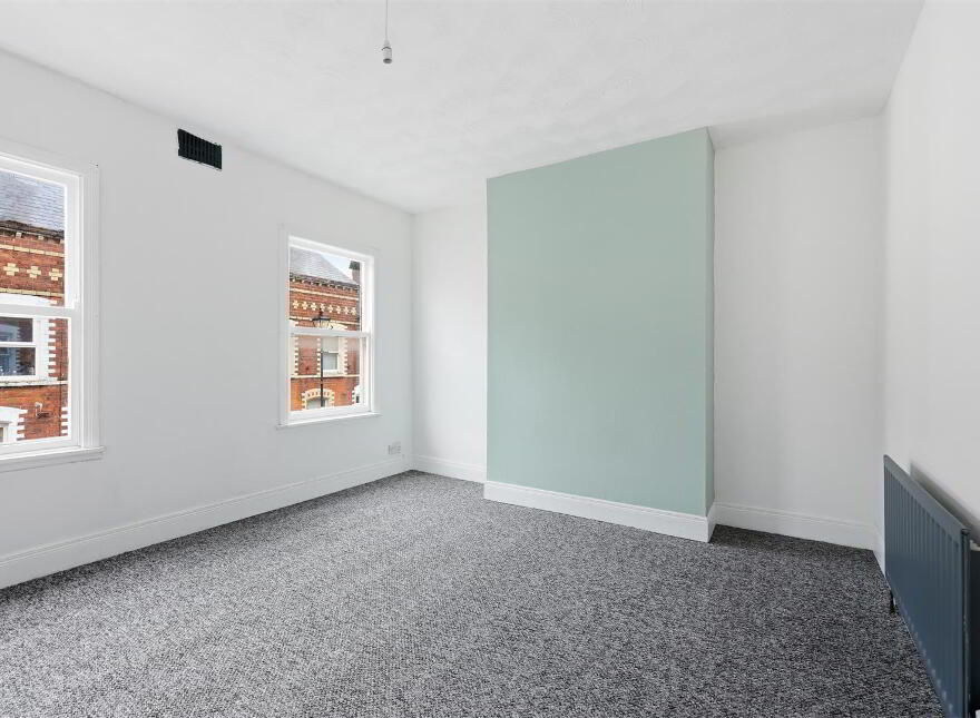 9 Mcmaster Street, Belfast, BT5 4HP