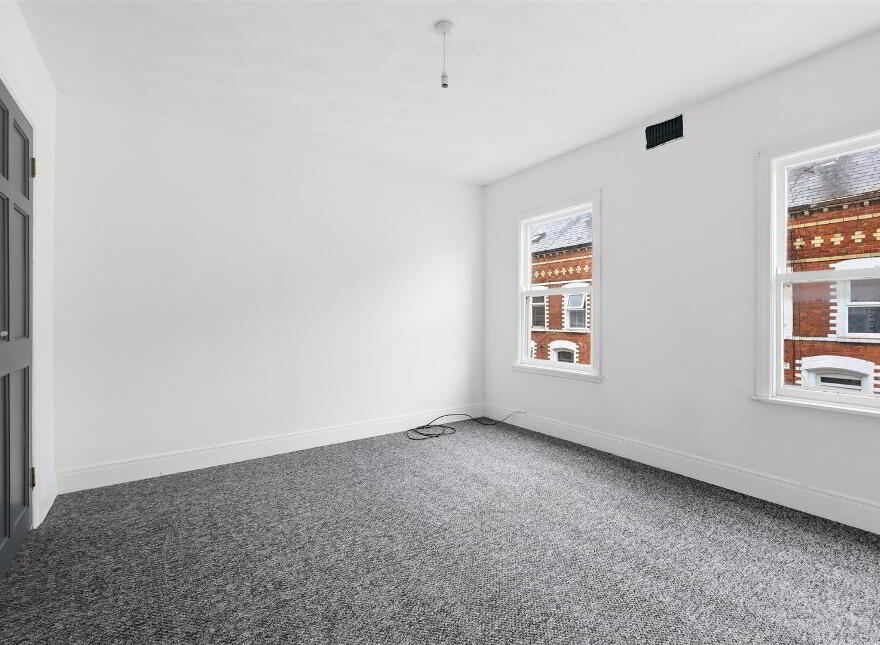 9 Mcmaster Street, Belfast, BT5 4HP