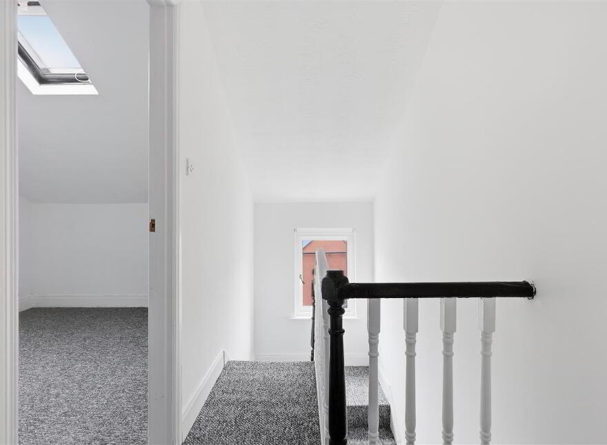9 Mcmaster Street, Belfast, BT5 4HP