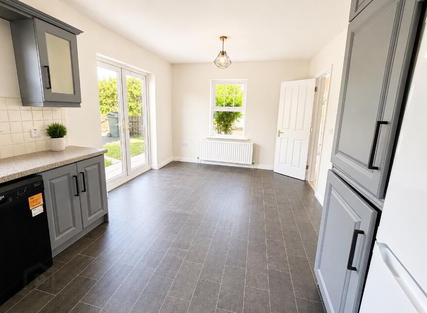 42 Pinetrees, Cityside, L’derry, BT48 8PL