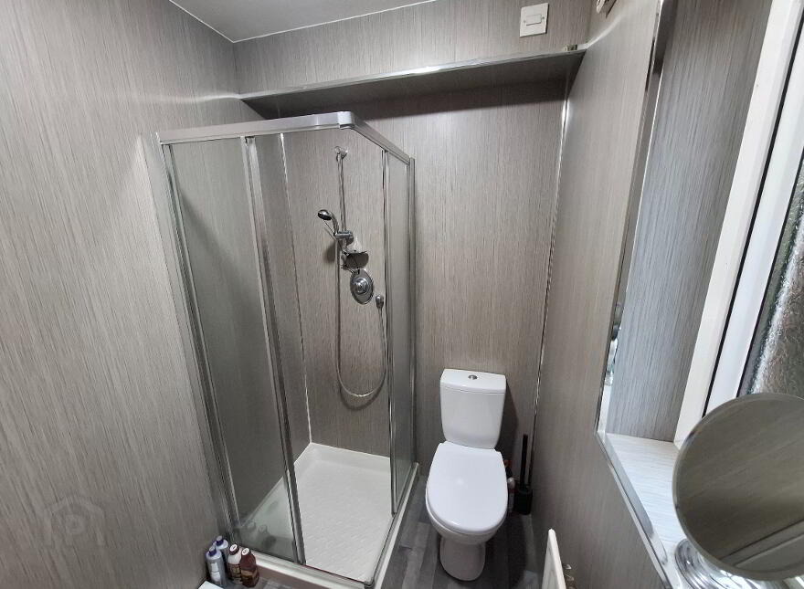 1 Ground Floor Apt., Lansdowne Close, Larne, BT40 1JJ