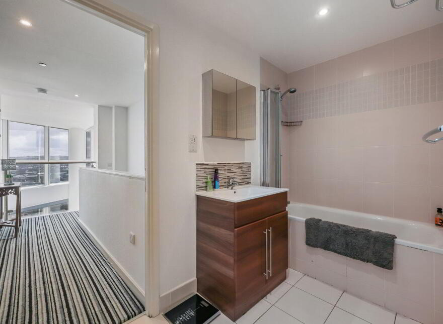 Apartment 25.05 The Obel 62 Donegall Quay, Belfast, BT1 3NH