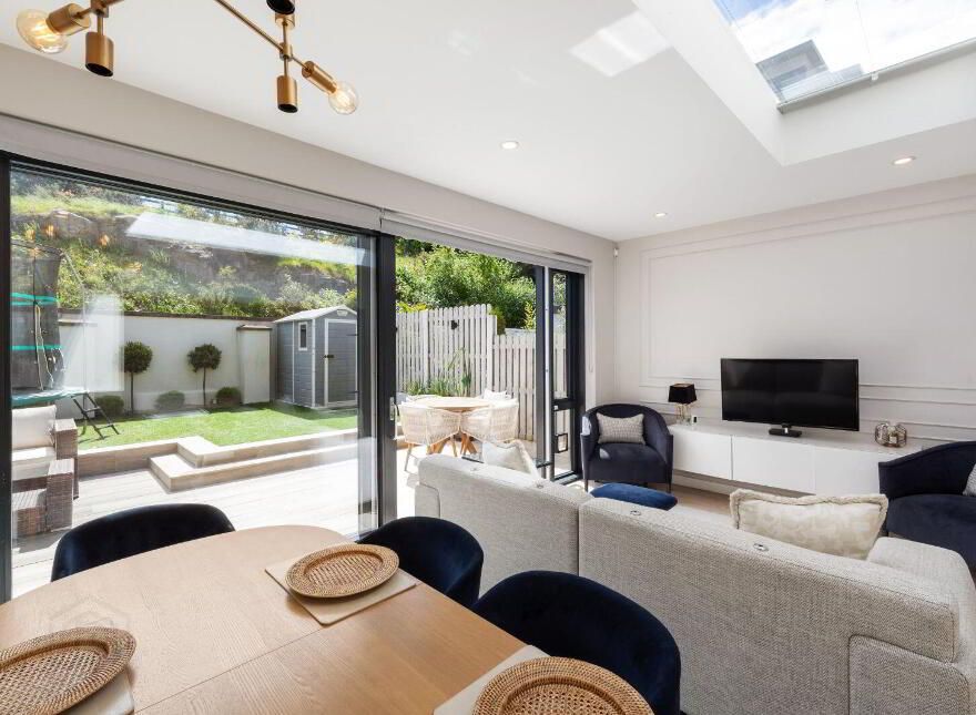 18 The Avenue, Carrickmines Green, Carrickmines, Carrickmines, D18Y046