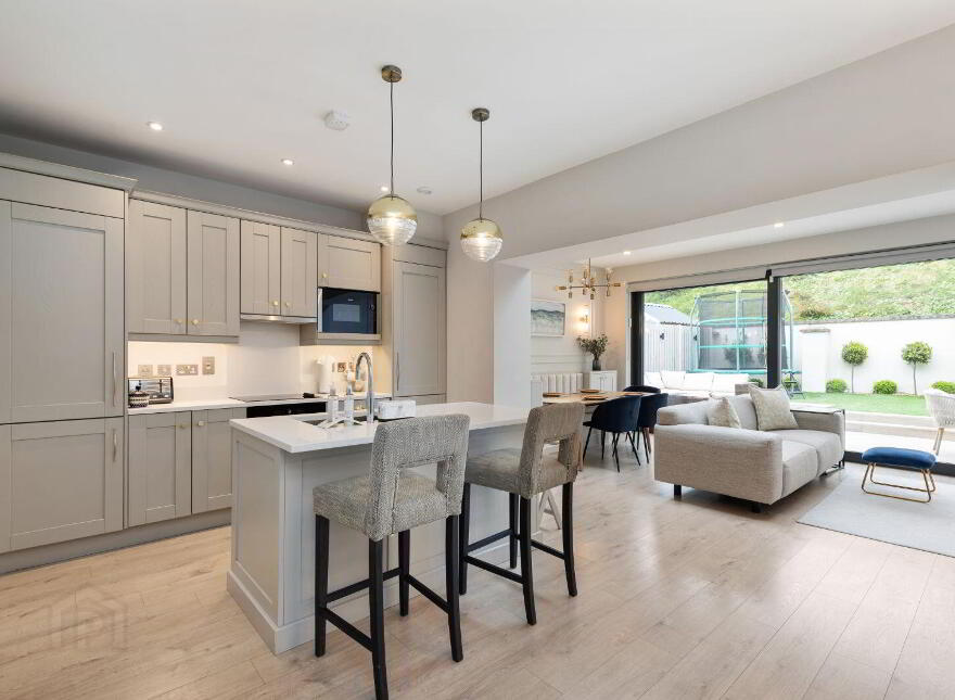 18 The Avenue, Carrickmines Green, Carrickmines, Carrickmines, D18Y046