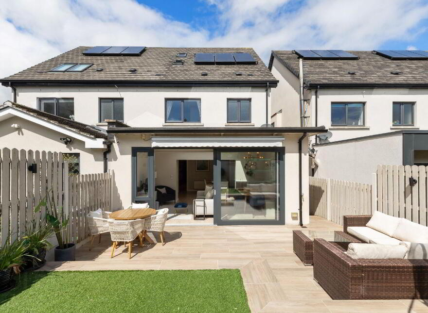 18 The Avenue, Carrickmines Green, Carrickmines, Carrickmines, D18Y046