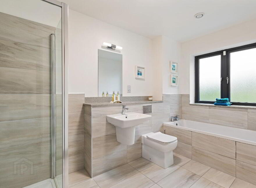 18 The Avenue, Carrickmines Green, Carrickmines, Carrickmines, D18Y046