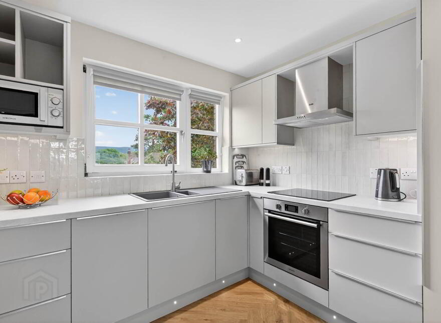 9 Cleaver Court, Belfast, BT9 5LX