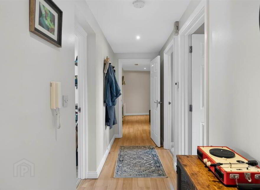 Apt 4 Elm House, 2 Beech Heights, Wellington Square, Belfast, BT7 3LQ