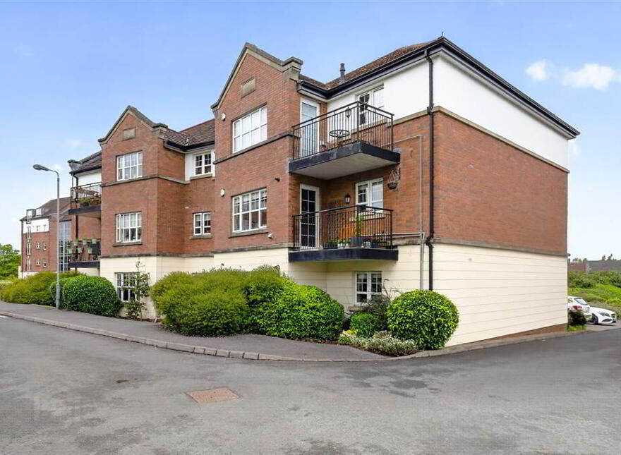 Apt 4 Elm House, 2 Beech Heights, Wellington Square, Belfast, BT7 3LQ