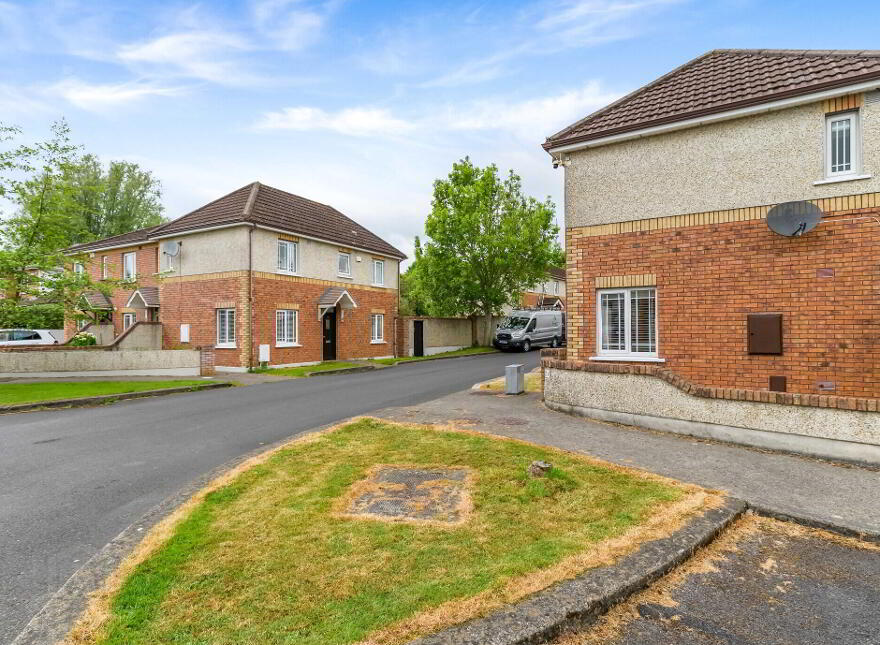 16 Brackinrainey Manor, Longwood, A83Y754