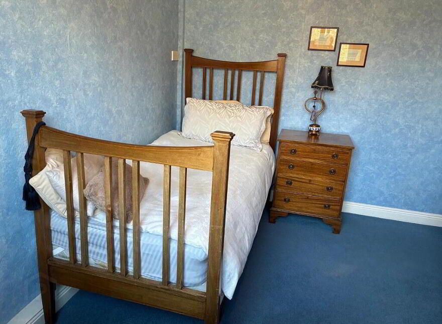 Oakfield, 6 Tournore, Dungarvan, X35NN23