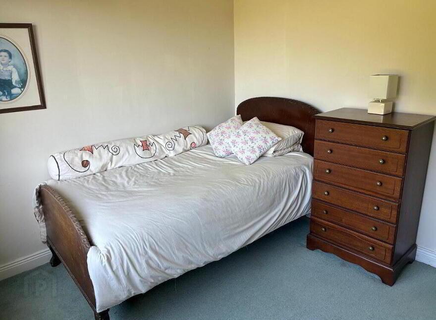 Oakfield, 6 Tournore, Dungarvan, X35NN23