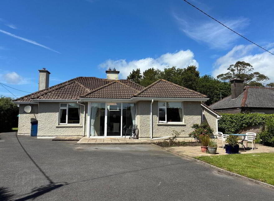 Oakfield, 6 Tournore, Dungarvan, X35NN23