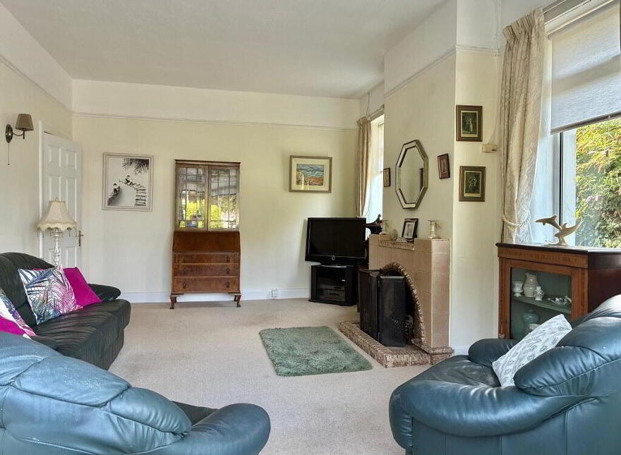 Oakfield, 6 Tournore, Dungarvan, X35NN23