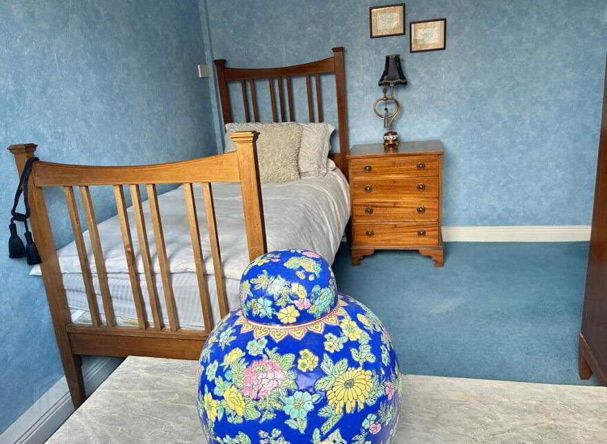 Oakfield, 6 Tournore, Dungarvan, X35NN23