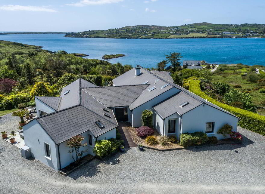 Coosheen, Schull, Ballydehob, P81X702