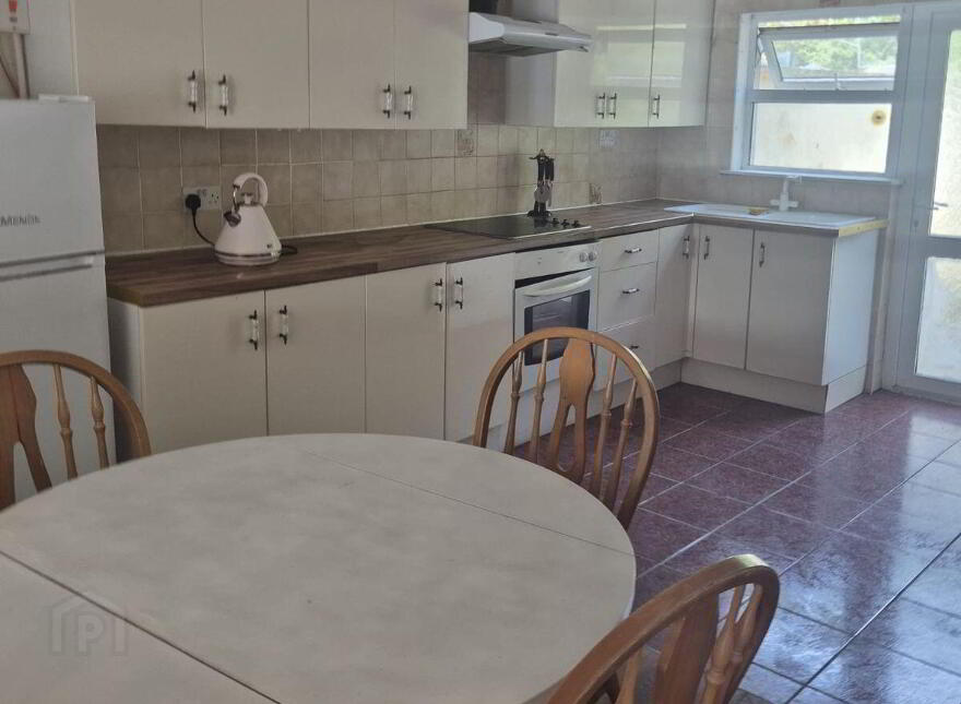 Church Hill, Clifden, H71PY01