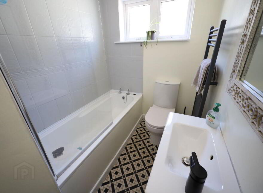 11 Waterpark Lawn, Waterpark, Carrigaline, P43EA24