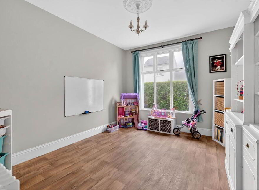 28 Hawthornden Road, Ballyhackamore, Belfast, BT4 3JW