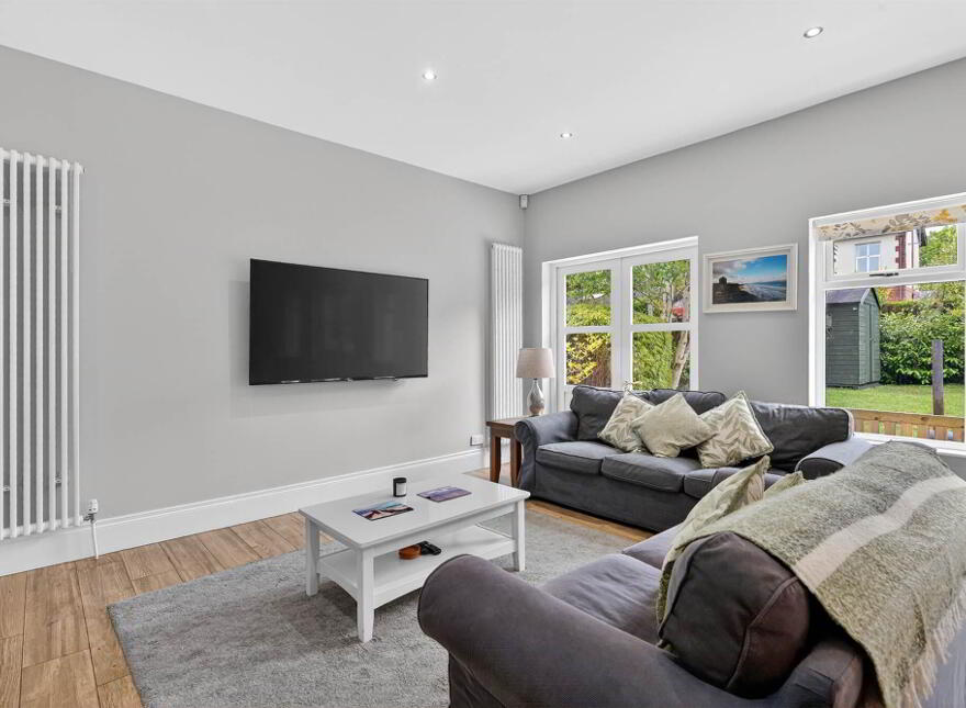 28 Hawthornden Road, Ballyhackamore, Belfast, BT4 3JW