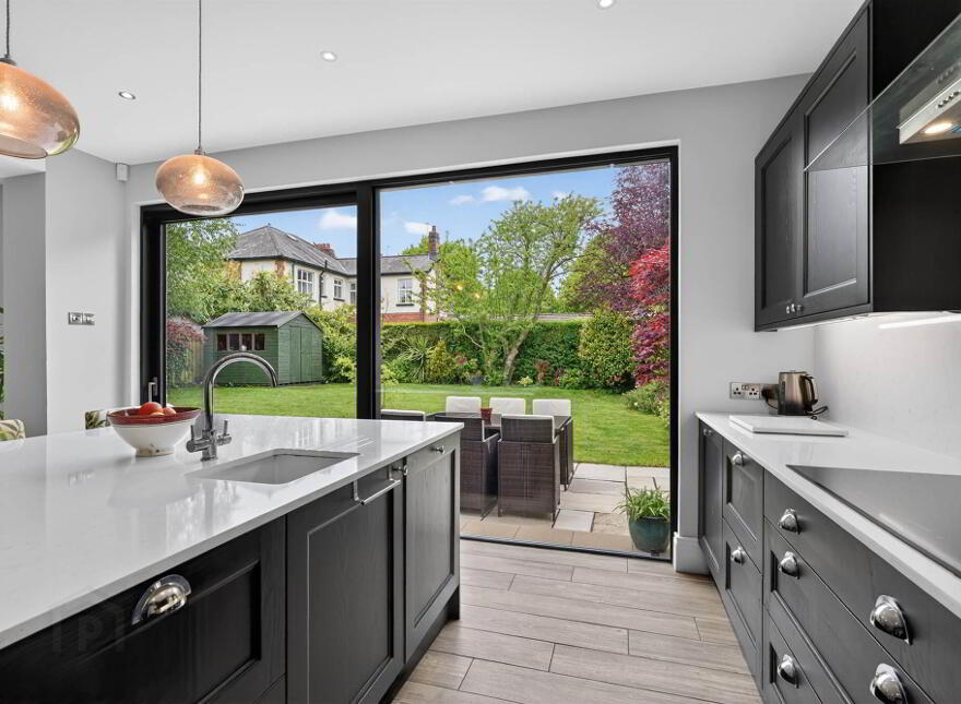 28 Hawthornden Road, Ballyhackamore, Belfast, BT4 3JW