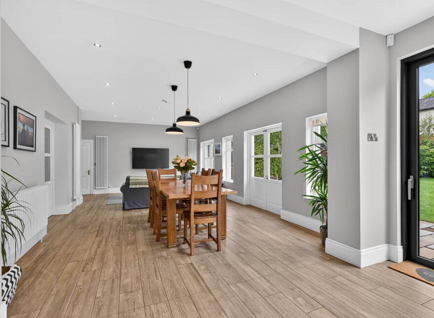 28 Hawthornden Road, Ballyhackamore, Belfast, BT4 3JW