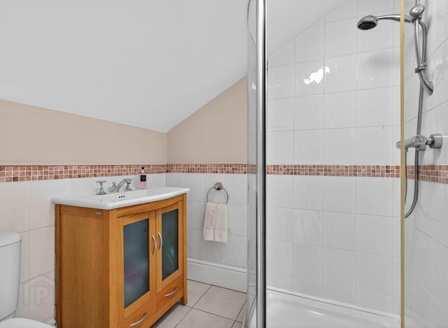 28 Hawthornden Road, Ballyhackamore, Belfast, BT4 3JW