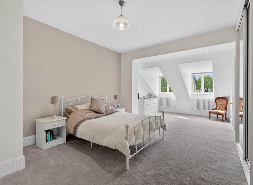 28 Hawthornden Road, Ballyhackamore, Belfast, BT4 3JW