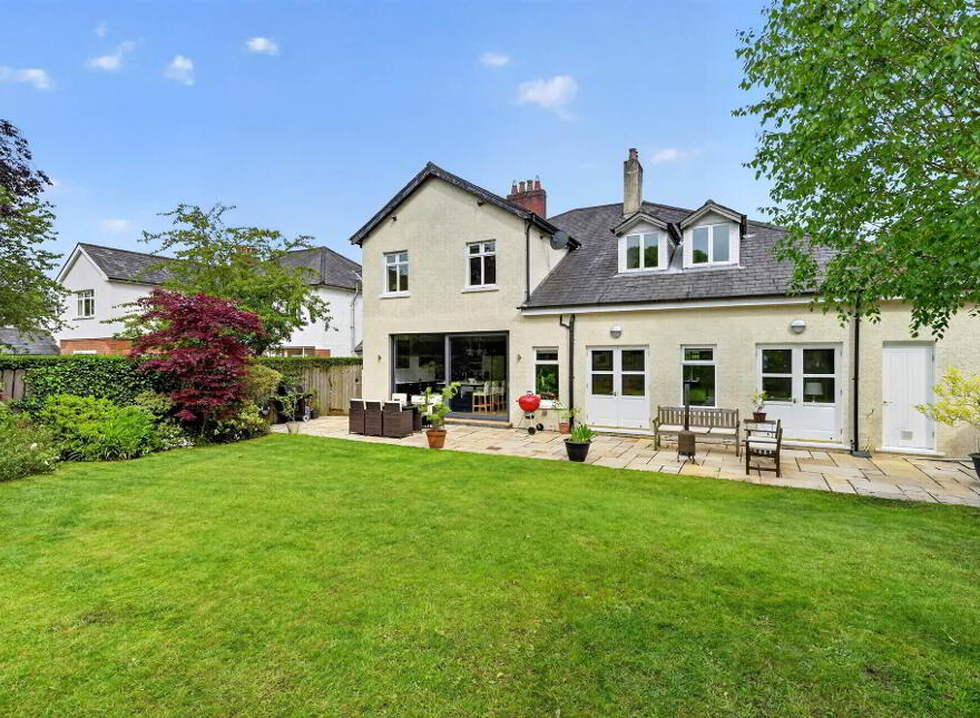 28 Hawthornden Road, Ballyhackamore, Belfast, BT4 3JW
