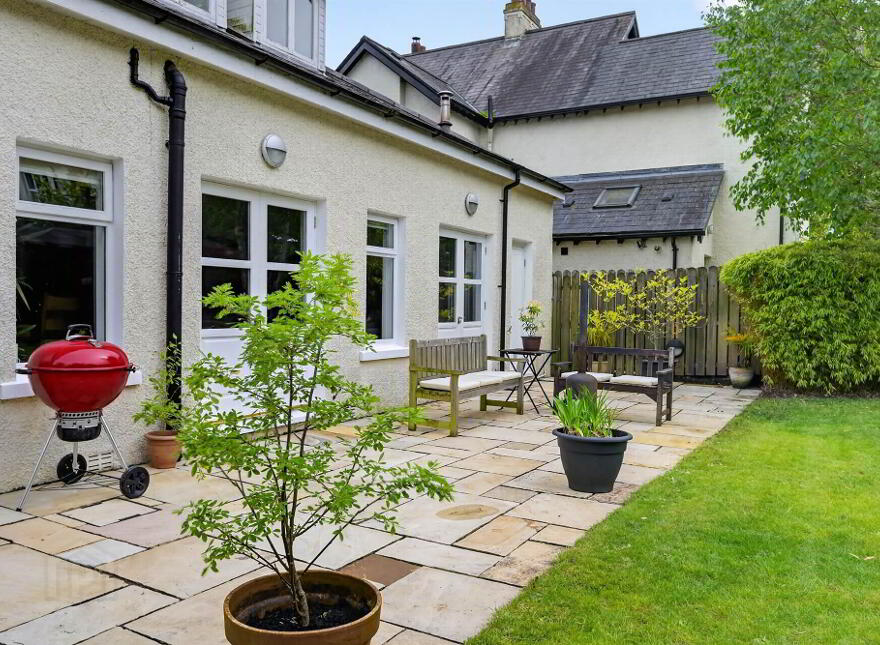 28 Hawthornden Road, Ballyhackamore, Belfast, BT4 3JW