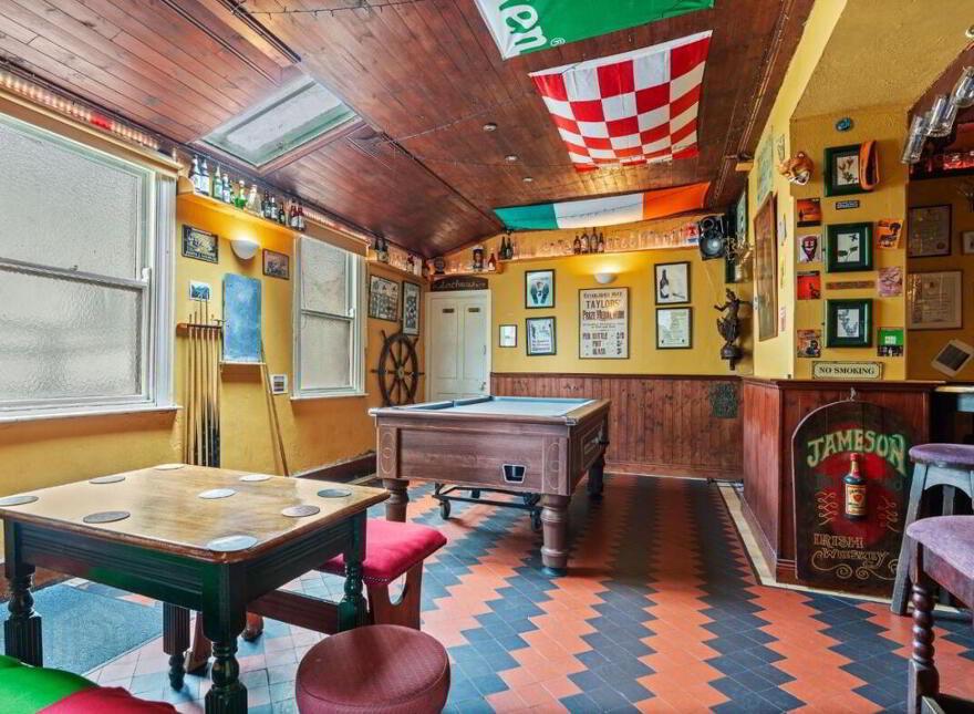 The Marine Bar, Upper Strand, Youghal