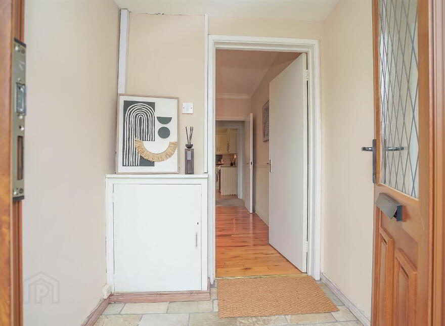 18 Hillview Place, Holywood, BT18 9DL
