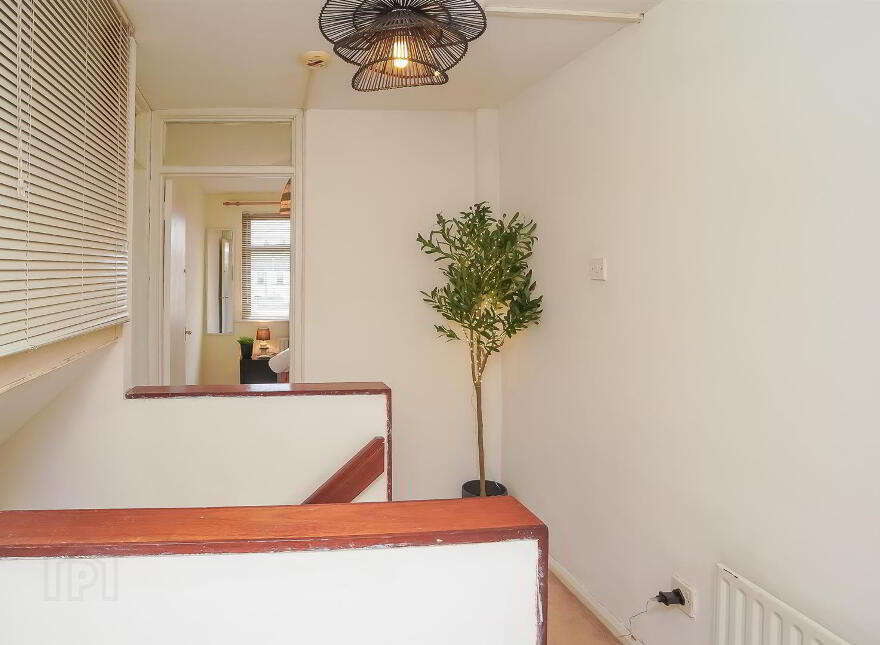 18 Hillview Place, Holywood, BT18 9DL