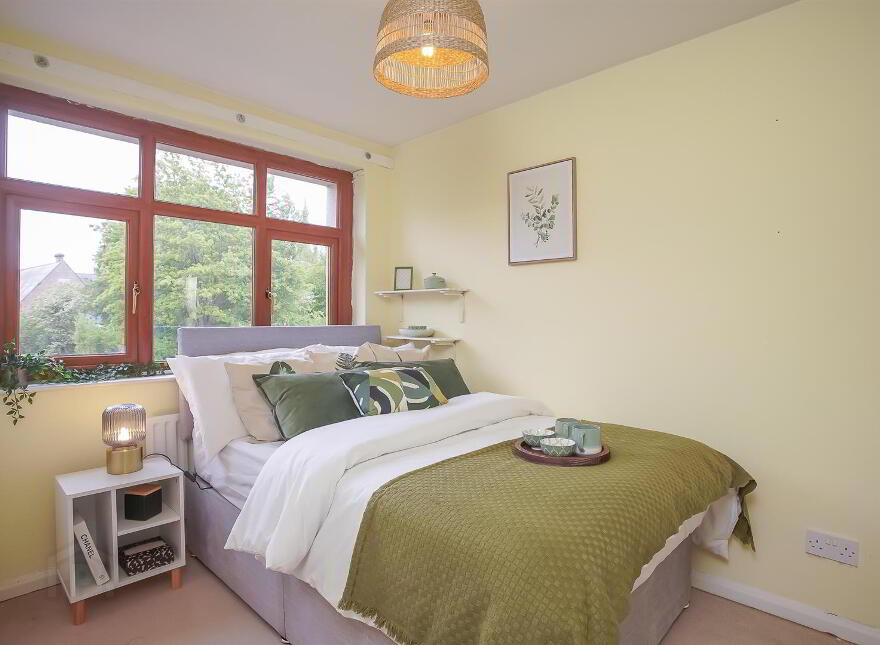 18 Hillview Place, Holywood, BT18 9DL