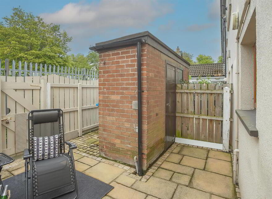 18 Hillview Place, Holywood, BT18 9DL