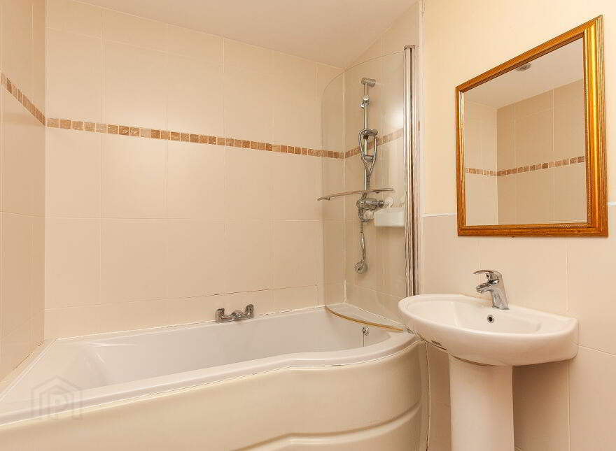 8G LESLEY HEIGHTS, Glassillan Grove, Greenisland, BT38 8TB