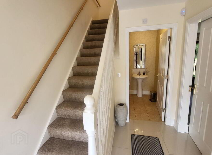 20 Lord Leitrim Court, Lough Rinn, Gortletteragh, N41H363