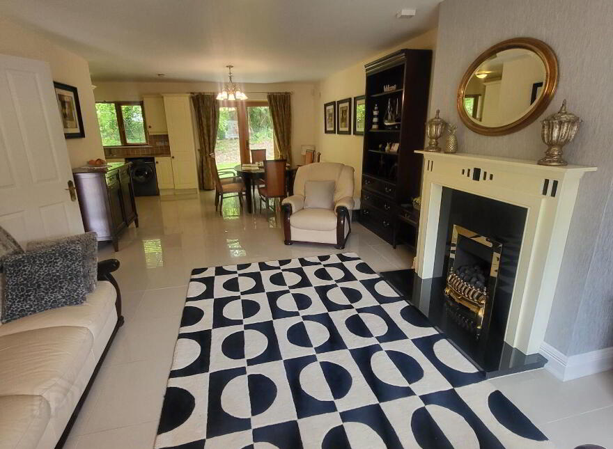 20 Lord Leitrim Court, Lough Rinn, Gortletteragh, N41H363
